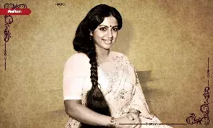 தோல்வியில் தொடங்கி துரோகத்தில் முடிந்த ஸ்ரீவித்யாவின் வாழ்க்கை ! சில கண்ணீர் பக்கங்கள் தோல்வியில் தொடங்கி துரோகத்தில் முடிந்த ஸ்ரீவித்யாவின் வாழ்க்கை ! சில கண்ணீர் பக்கங்கள்
